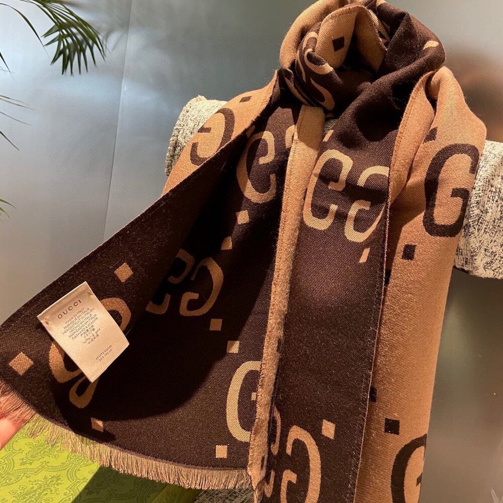 Gucci scarf
